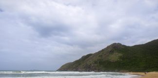Praias de Santa Catarina têm 59 pontos impróprios para banho; número caiu 21% em uma semana